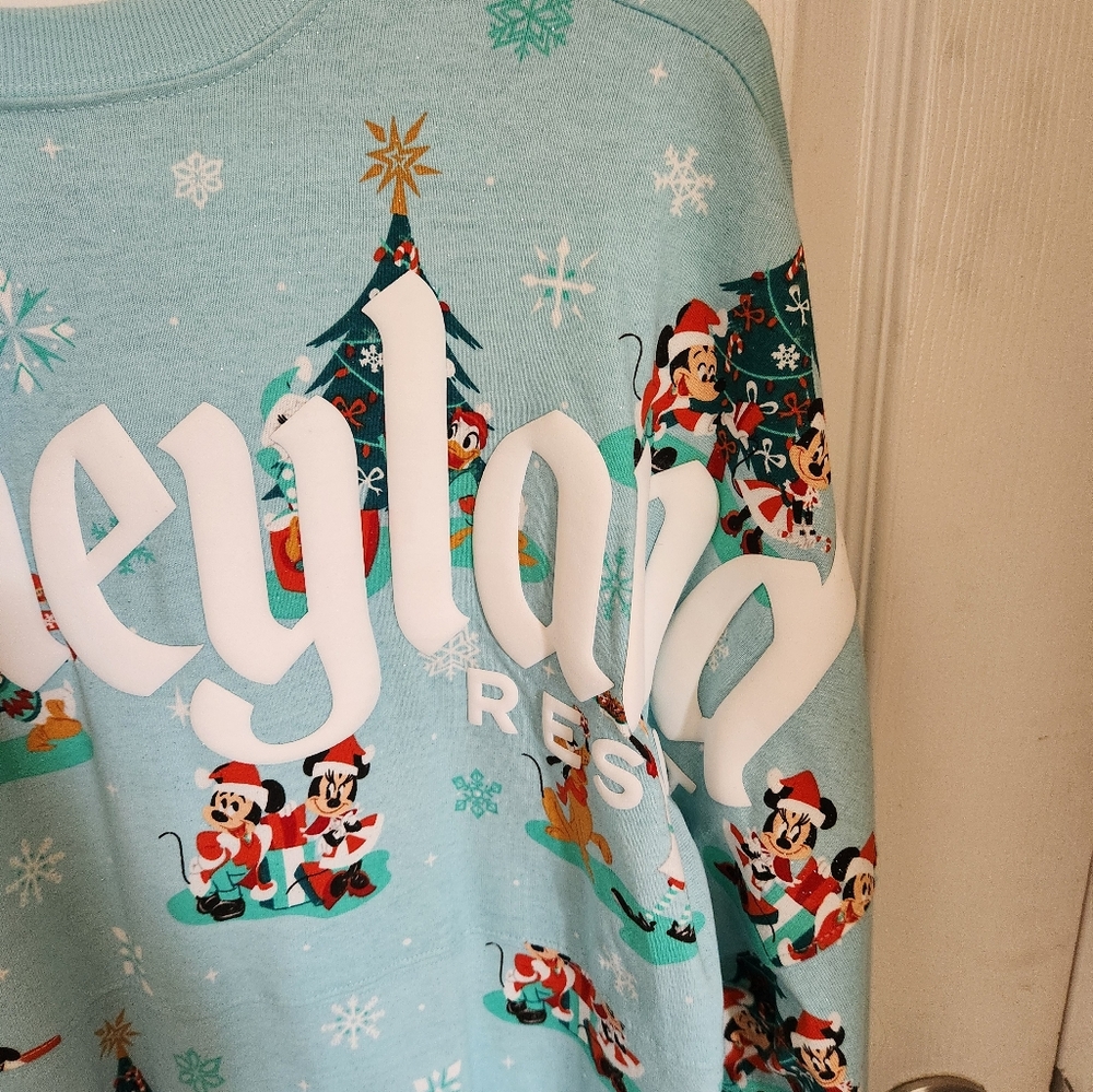 Disneyland Blue Christmas Sweatshirt Cozy Long-Sleeve Size Medium - Picture 3 of 8